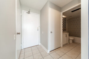 ph17-2460-eglinton-ave-e-scarborough-34