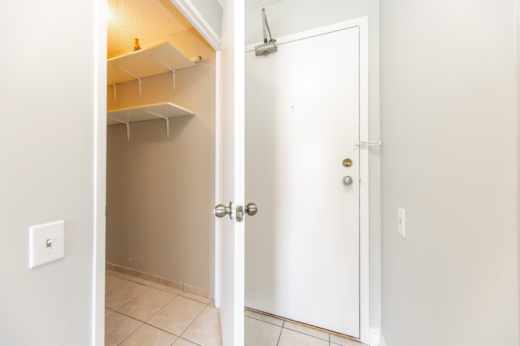ph17-2460-eglinton-ave-e-scarborough-36
