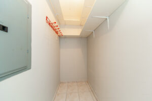 ph17-2460-eglinton-ave-e-scarborough-37