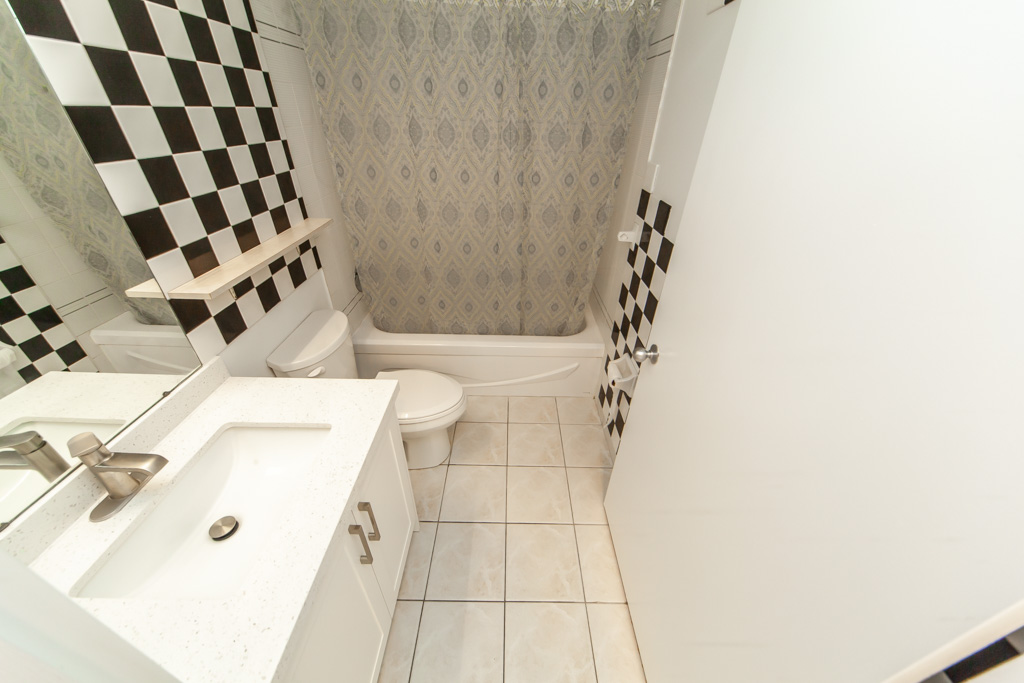 ph17-2460-eglinton-ave-e-scarborough-40
