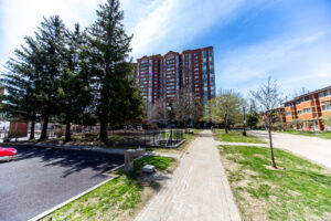 ph17-2460-eglinton-ave-e-scarborough-43