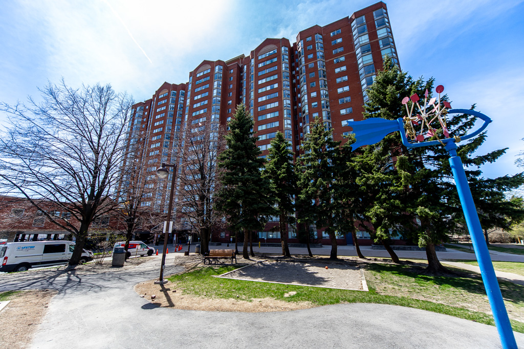 ph17-2460-eglinton-ave-e-scarborough-44