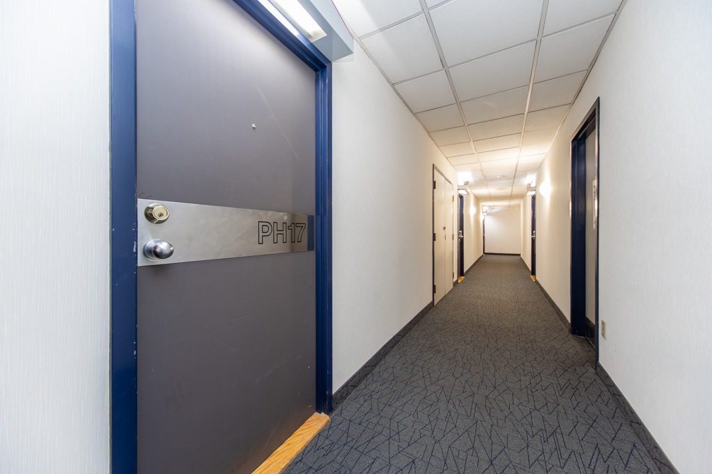 ph17-2460-eglinton-ave-e-scarborough-7