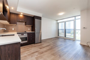 1004-225-village-green-sq-scarborough-12