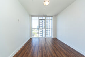 1004-225-village-green-sq-scarborough-29