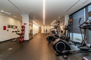 1004-225-village-green-sq-scarborough-37