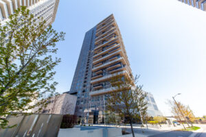 1004-225-village-green-sq-scarborough-6