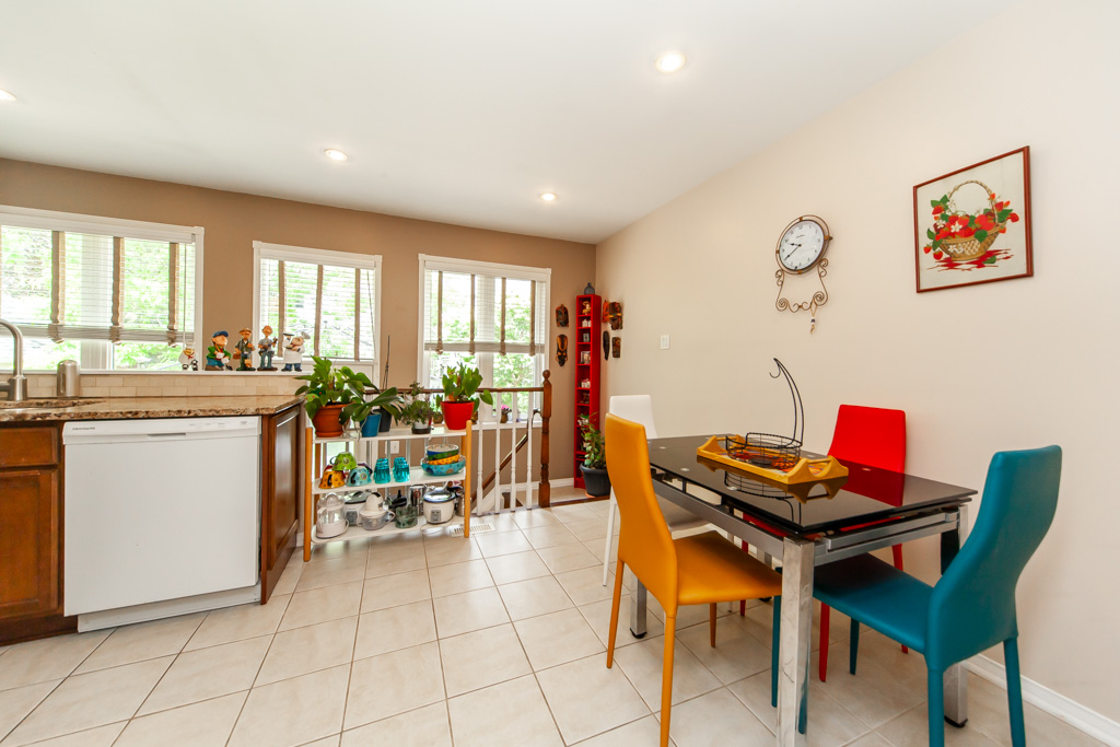 20-rosemarie-cres-whitby-15