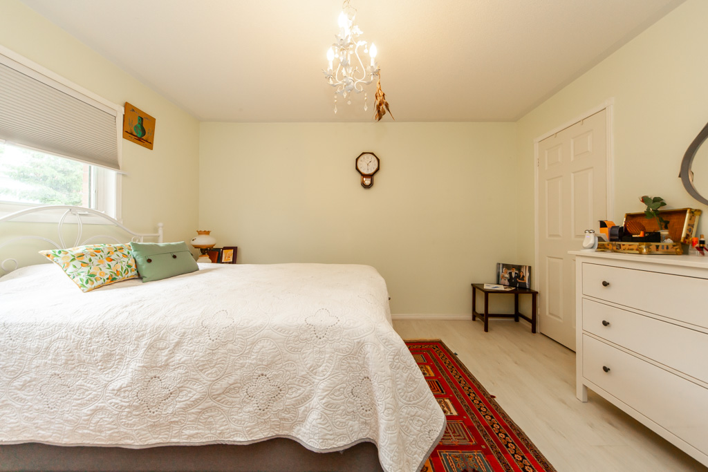 20-rosemarie-cres-whitby-26