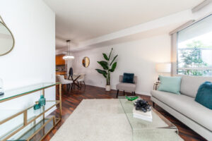 202-1600-keele-st-toronto-14