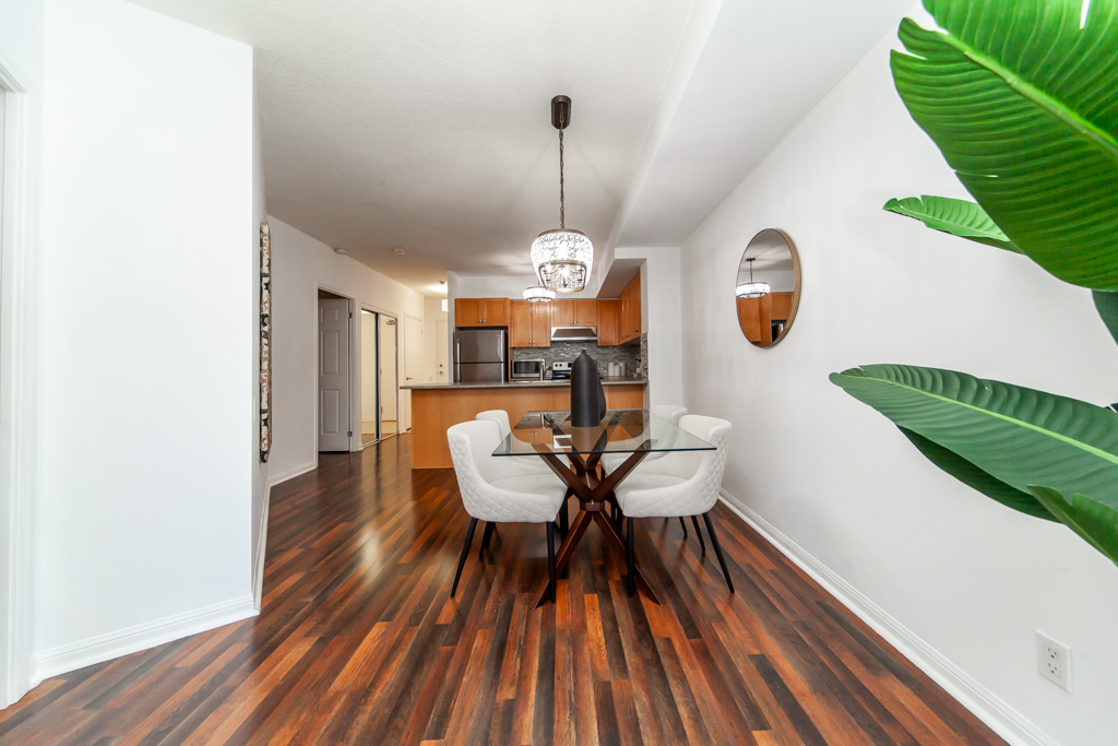 202-1600-keele-st-toronto-18