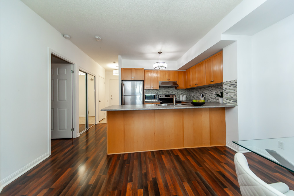 202-1600-keele-st-toronto-20