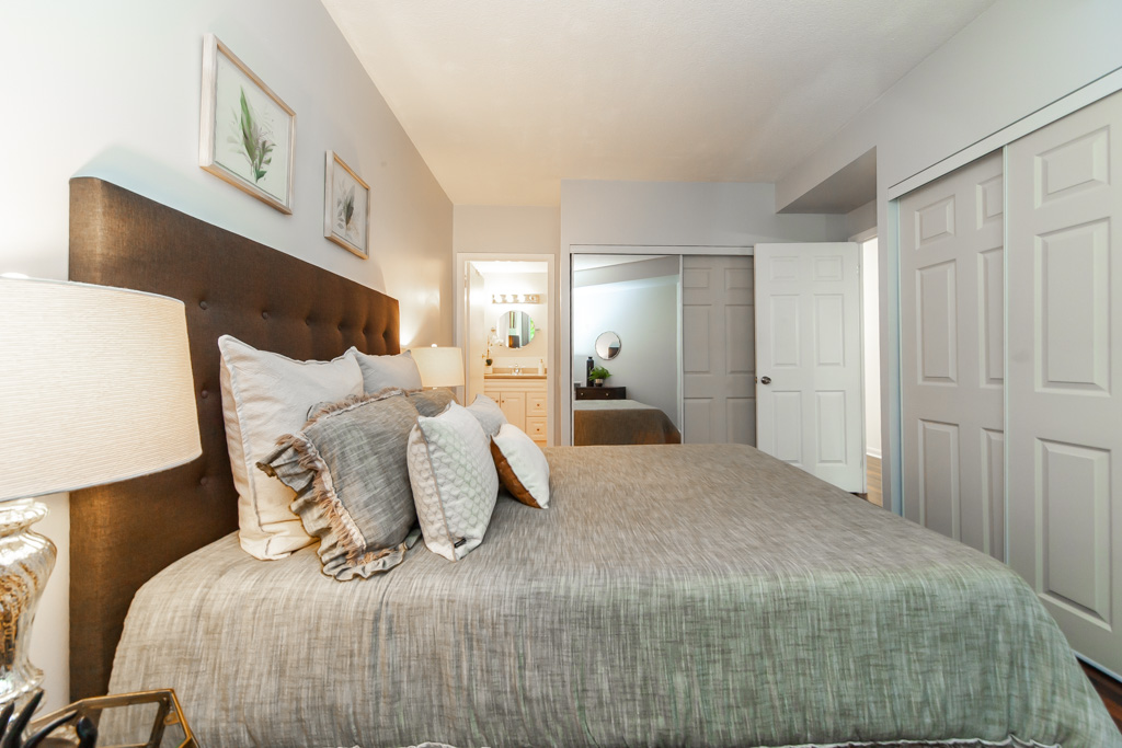 202-1600-keele-st-toronto-27
