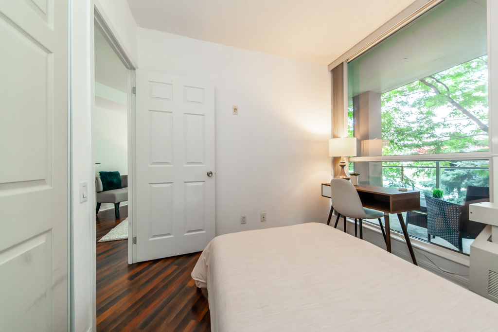 202-1600-keele-st-toronto-31
