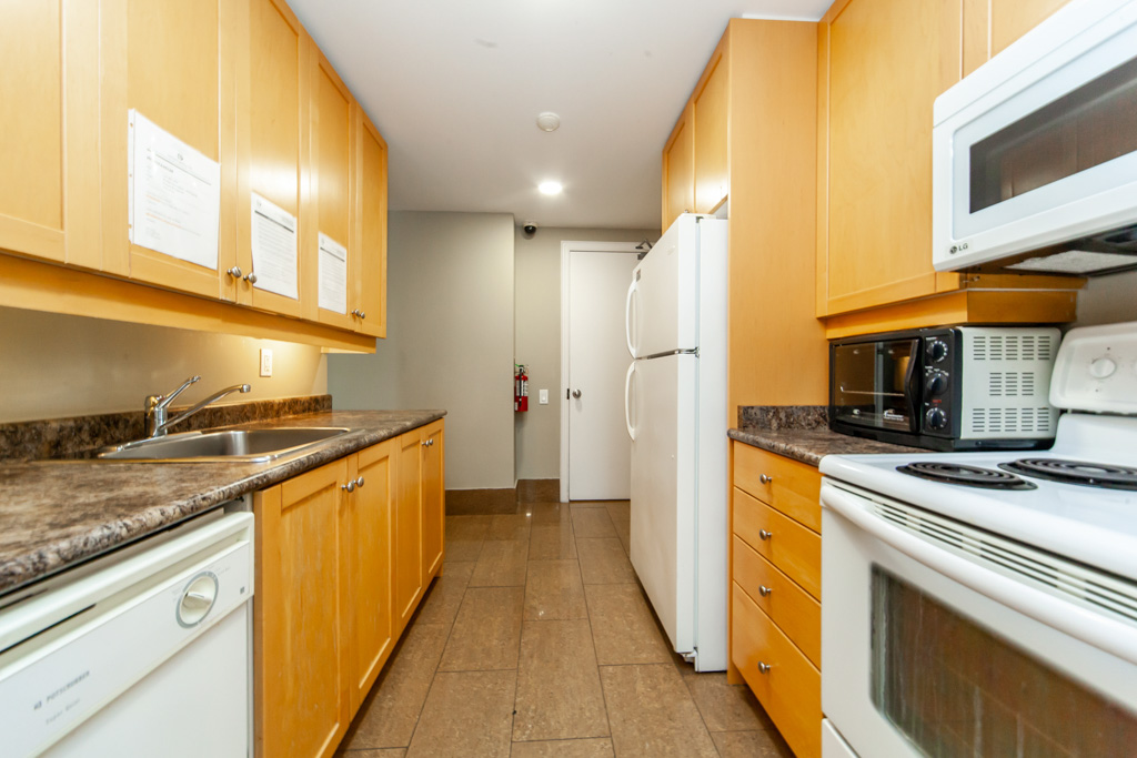 202-1600-keele-st-toronto-47