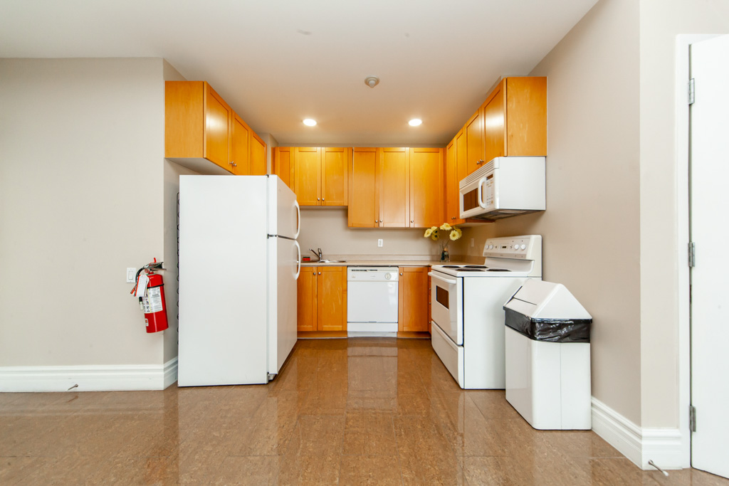 202-1600-keele-st-toronto-50
