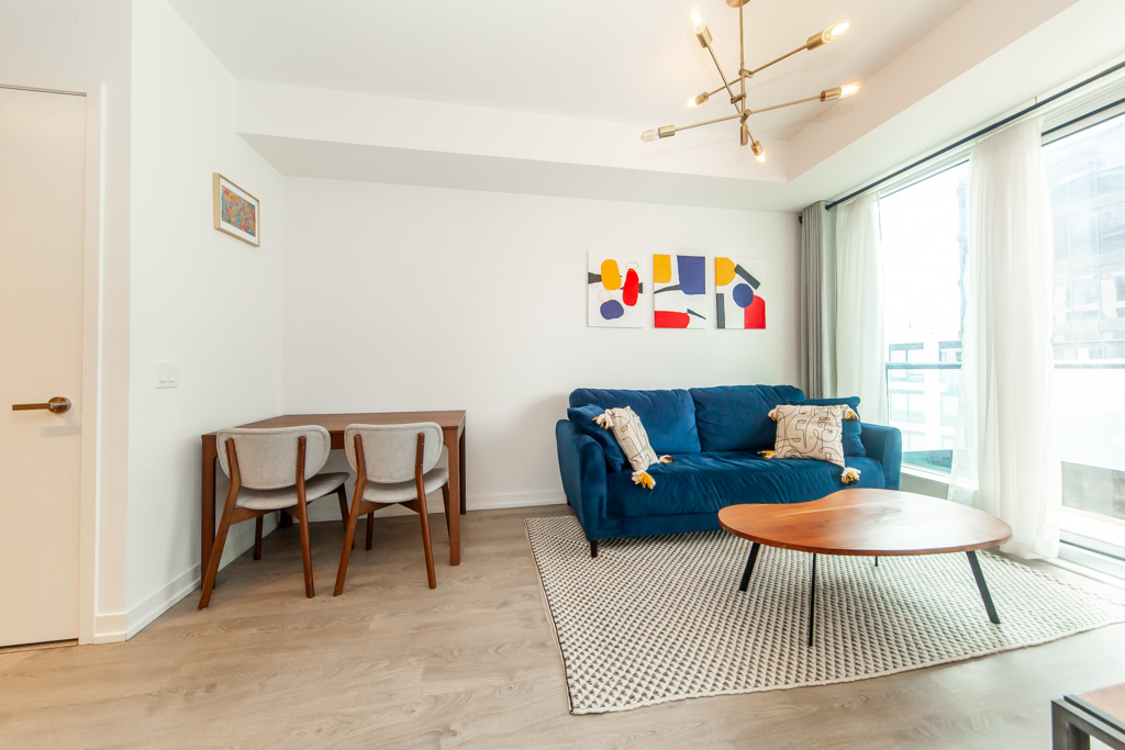 602-8868-yonge-st-richmond-hill-15
