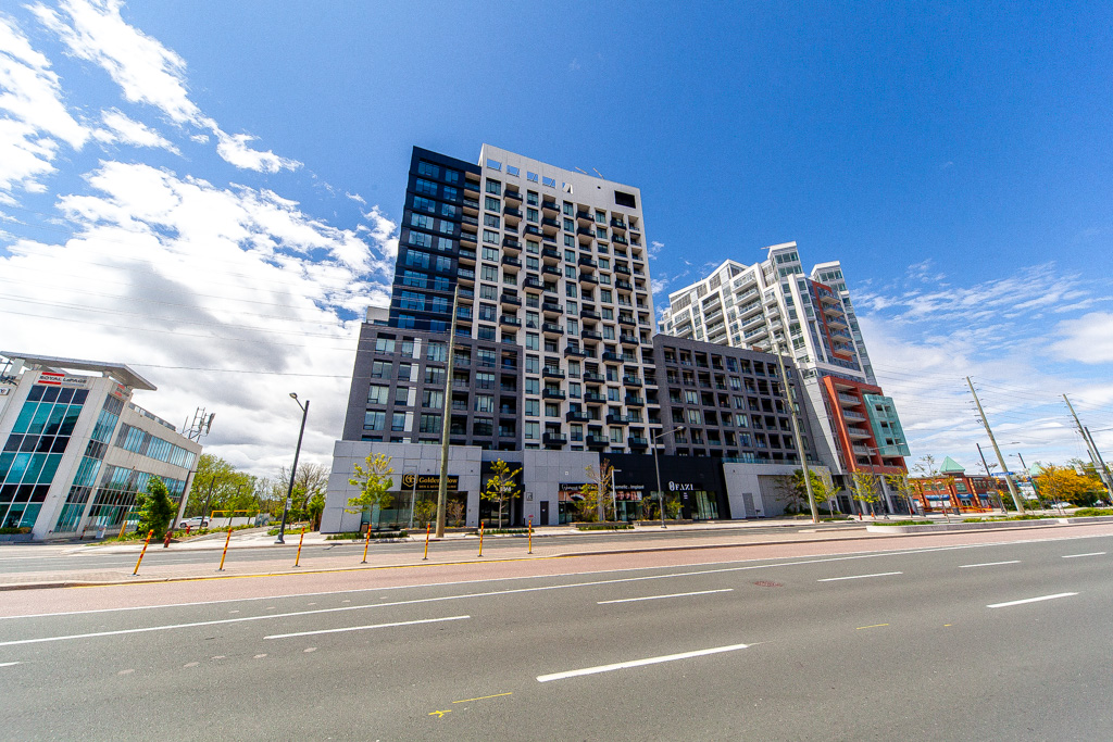602-8868-yonge-st-richmond-hill-4