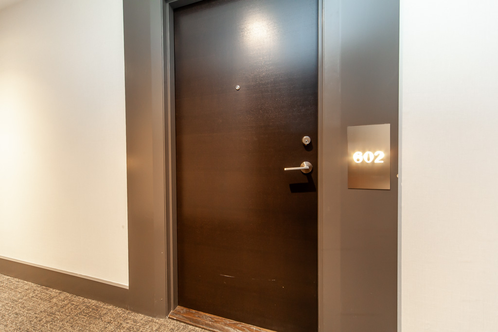 602-8868-yonge-st-richmond-hill-9