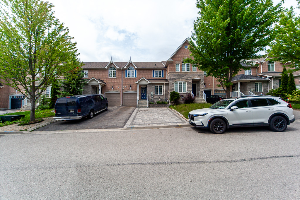 71-red-river-cres-newmarket-1