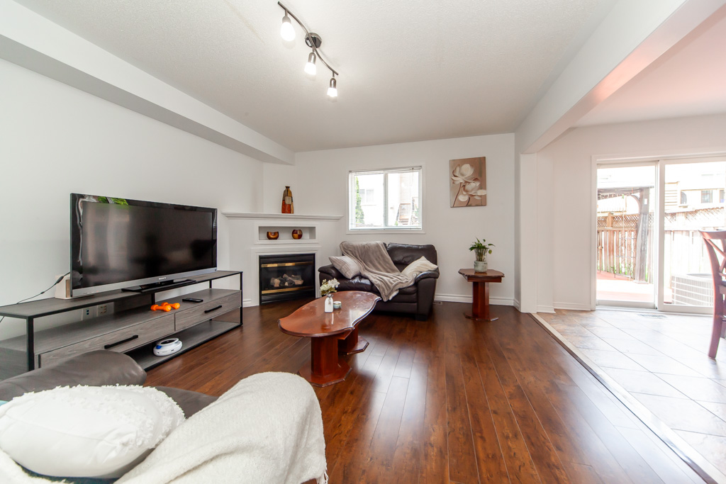 71-red-river-cres-newmarket-13
