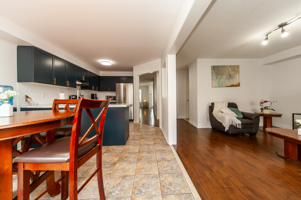 71-red-river-cres-newmarket-19