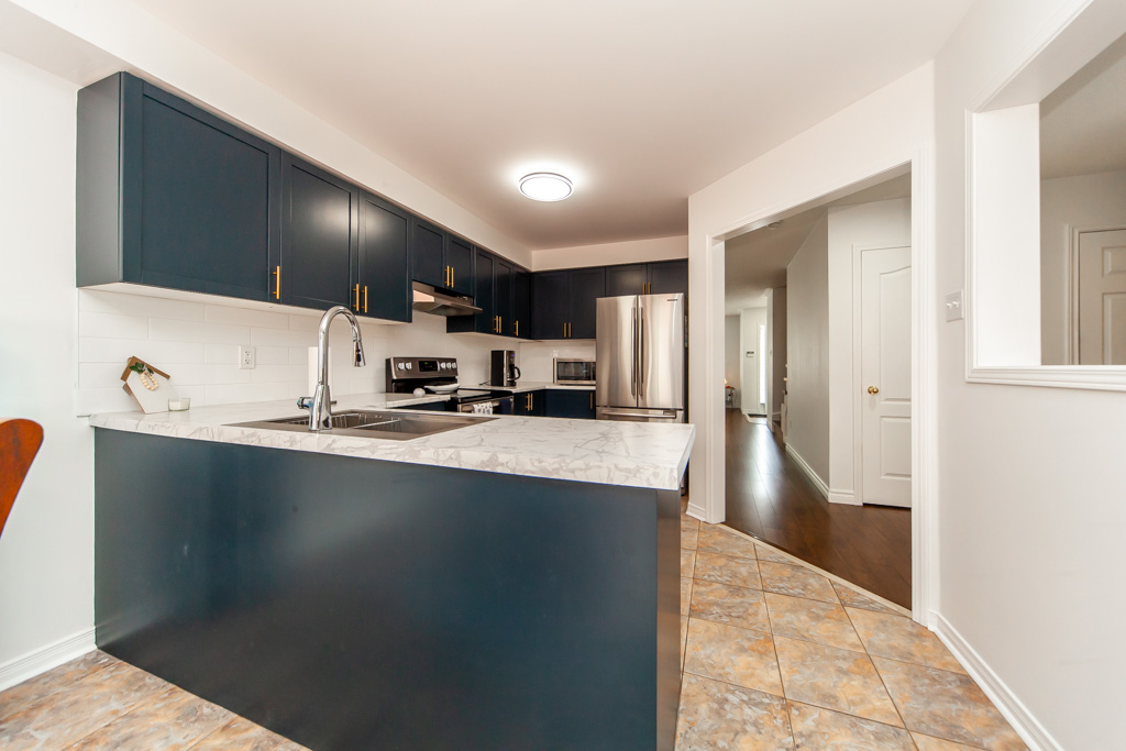 71-red-river-cres-newmarket-21