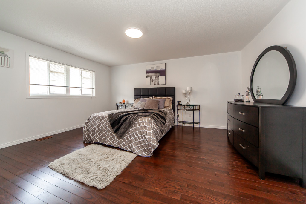 71-red-river-cres-newmarket-29