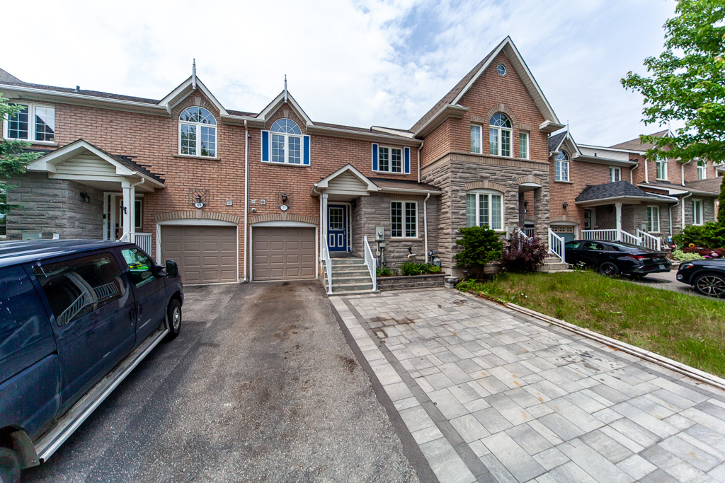 71-red-river-cres-newmarket-3