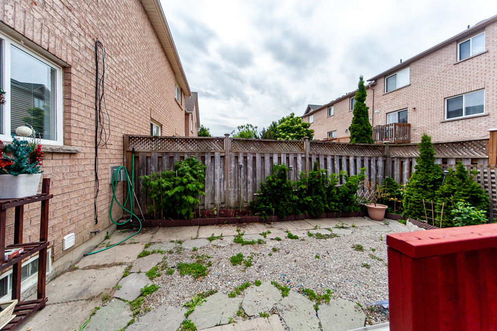 71-red-river-cres-newmarket-53
