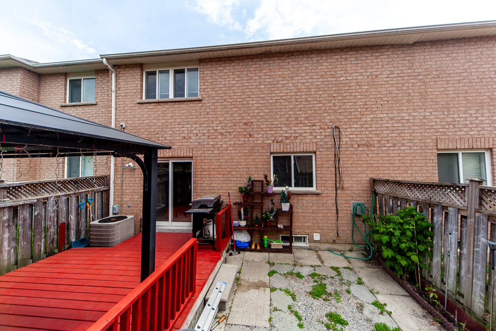 71-red-river-cres-newmarket-55
