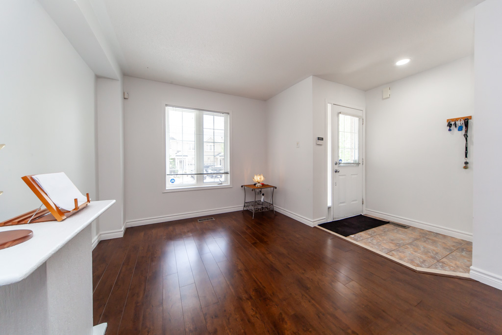 71-red-river-cres-newmarket-7