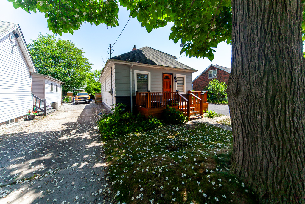 7751-thomas-st-niagara-falls-3