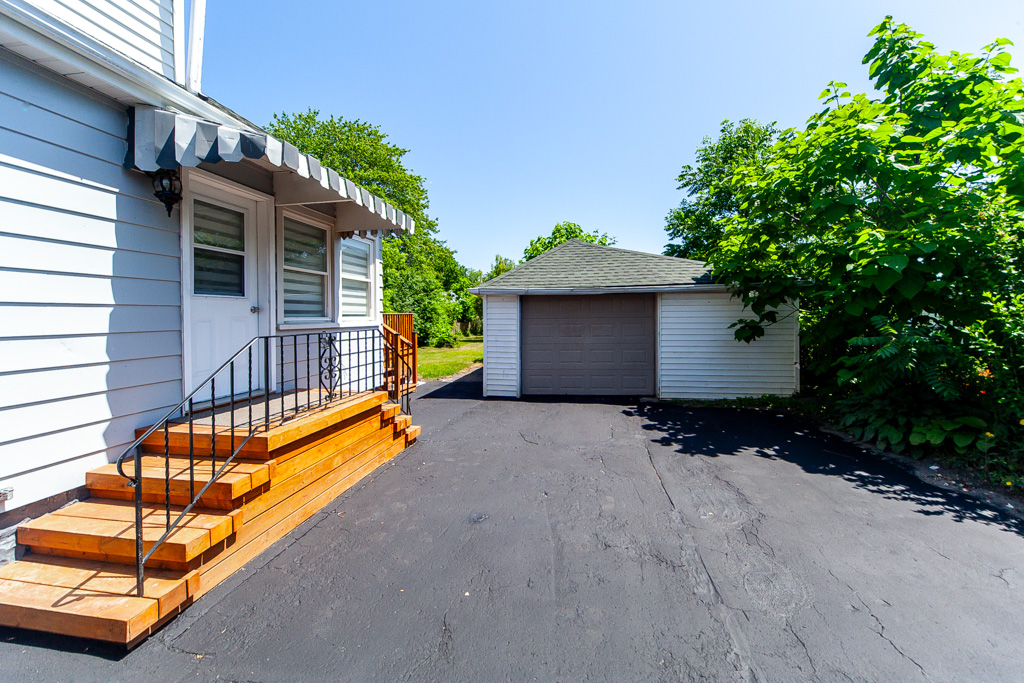 7751-thomas-st-niagara-falls-44