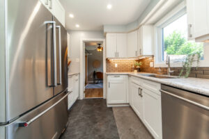 98-chester-cres-pt-perry-12
