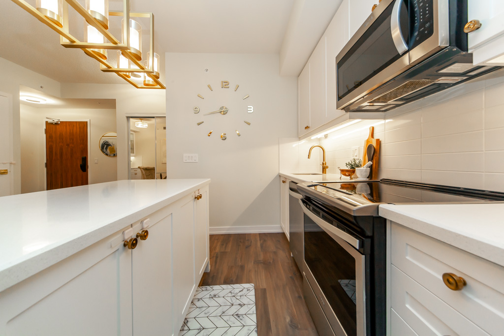 311-50-ann-st-bolton-15