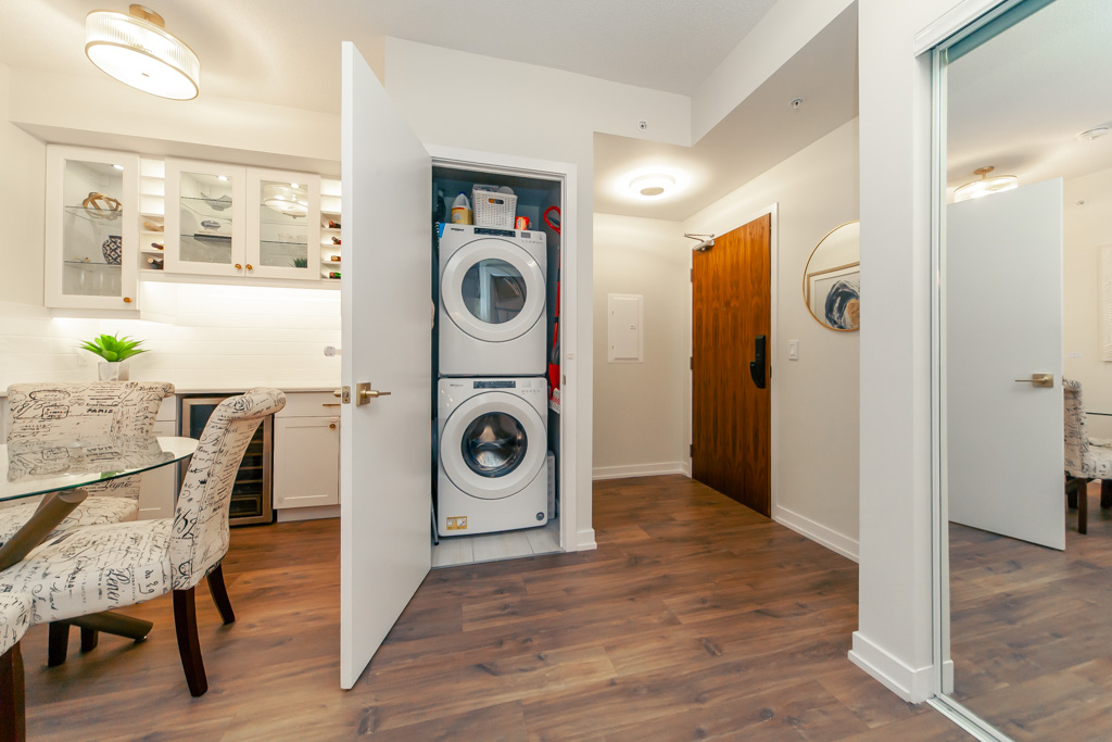 311-50-ann-st-bolton-28