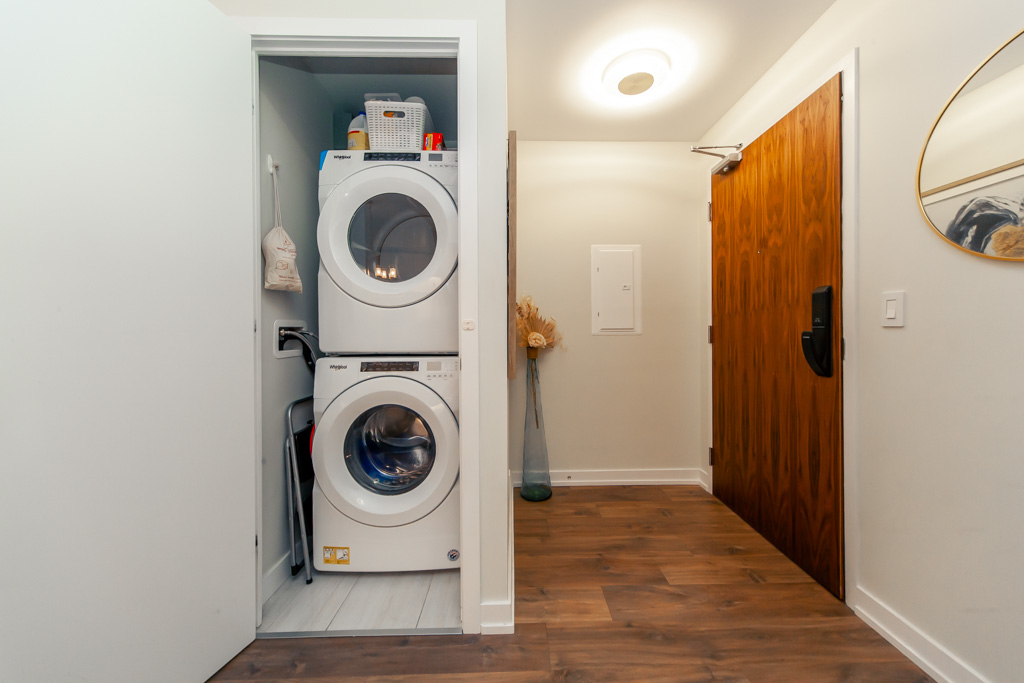 311-50-ann-st-bolton-29