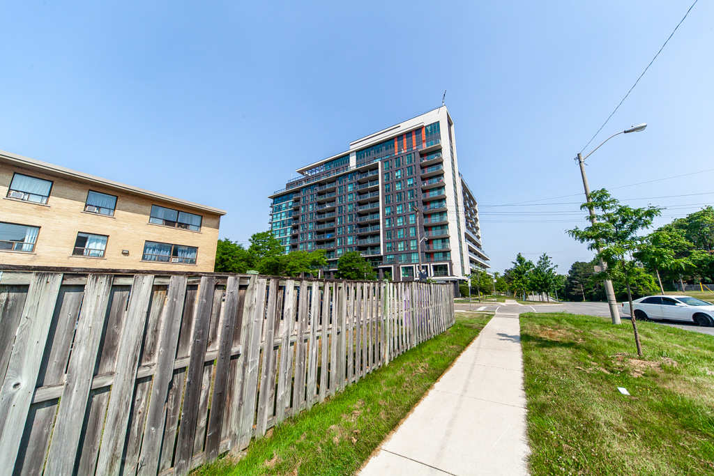 313-80-esther-lorrie-dr-etobicoke-1