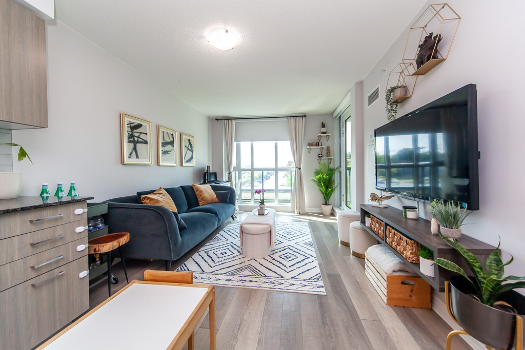313-80-esther-lorrie-dr-etobicoke-12