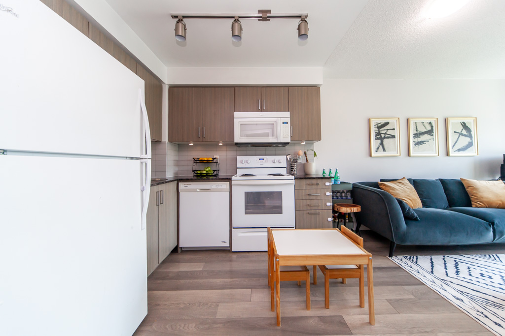 313-80-esther-lorrie-dr-etobicoke-19