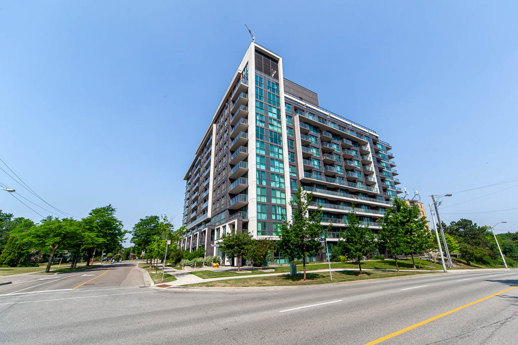 313-80-esther-lorrie-dr-etobicoke-4