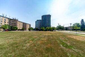 313-80-esther-lorrie-dr-etobicoke-40