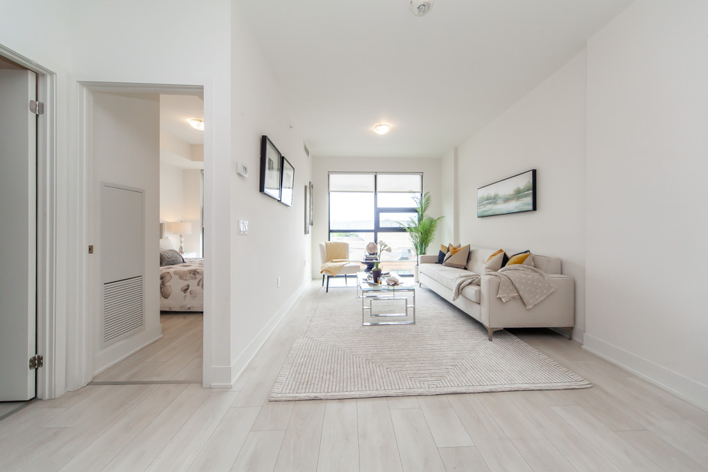 315-2916-highway-7-vaughan-13