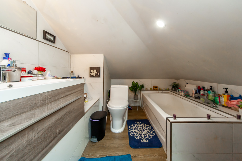 44-woodgate-dr-york-36