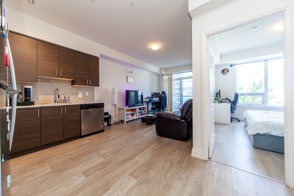 509-3600-highway-7-vaughan-10