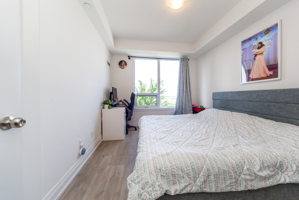 509-3600-highway-7-vaughan-22