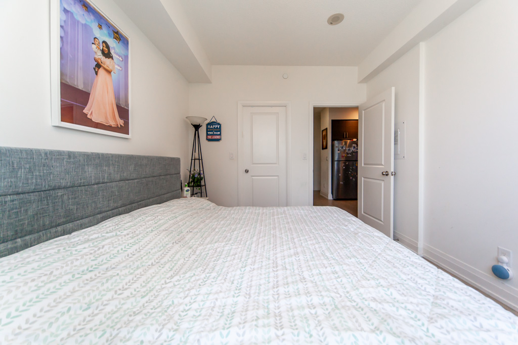 509-3600-highway-7-vaughan-24