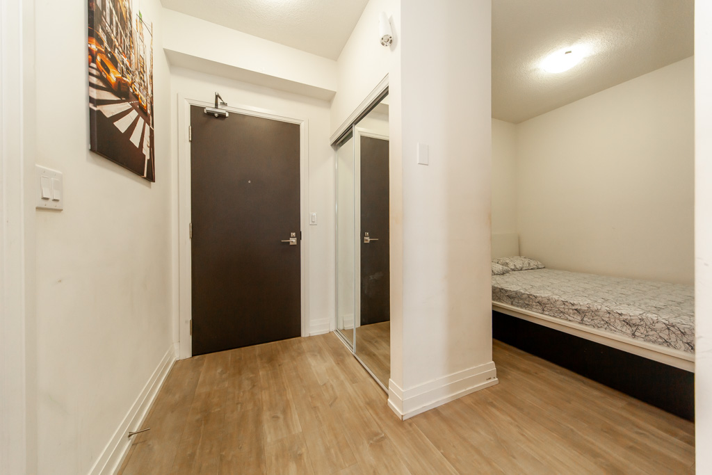 509-3600-highway-7-vaughan-28