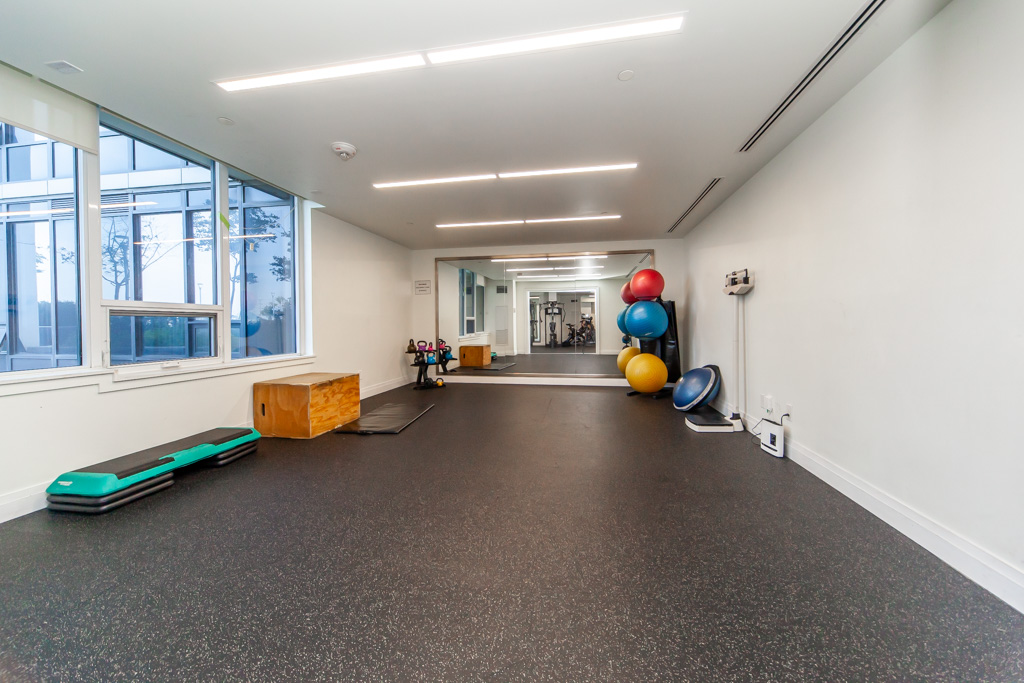509-3600-highway-7-vaughan-37